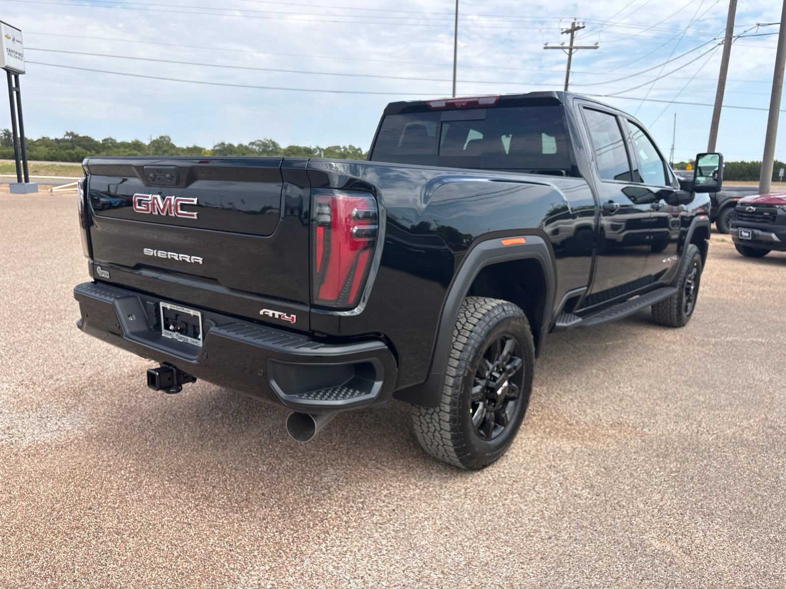 New 2026 GMC Sierra 2500 AT4 w/ AT4 Premium Plus Package AWD/4WD image 6