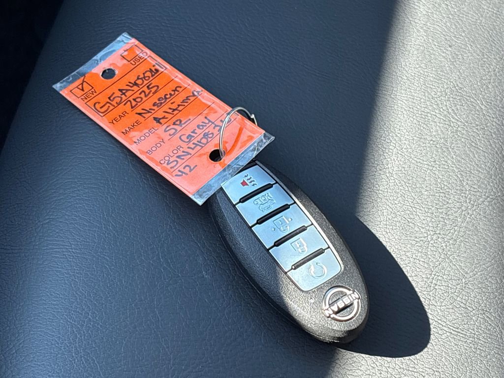 New 2025 Nissan Altima 2.5 SR image 34