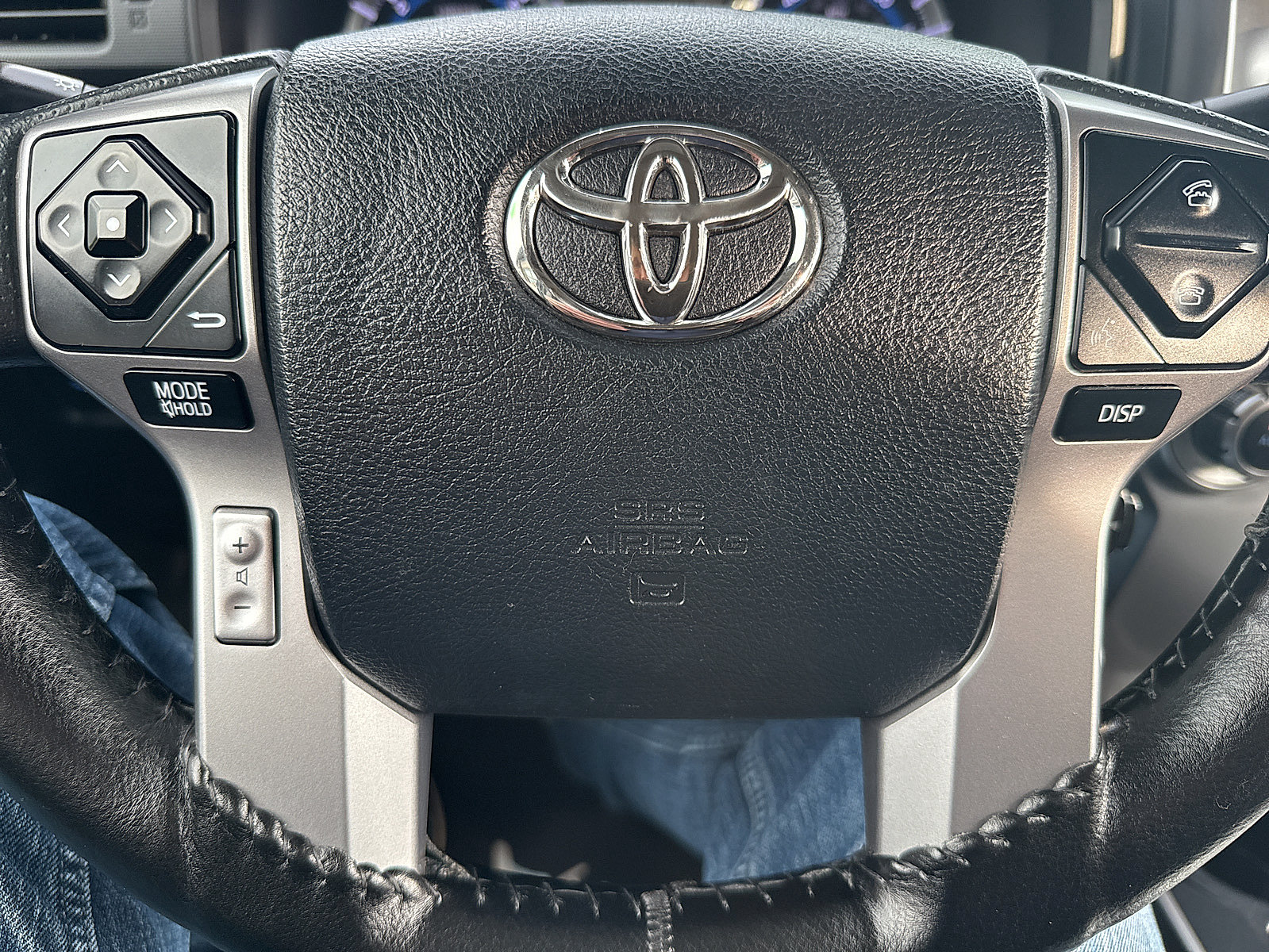Used 2018 Toyota 4Runner Limited AWD/4WD image 51