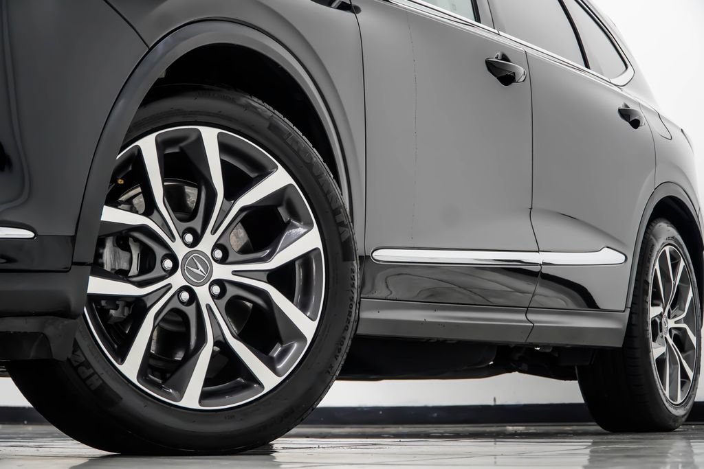 Used 2024 Acura MDX w/ Technology Package FWD image 3