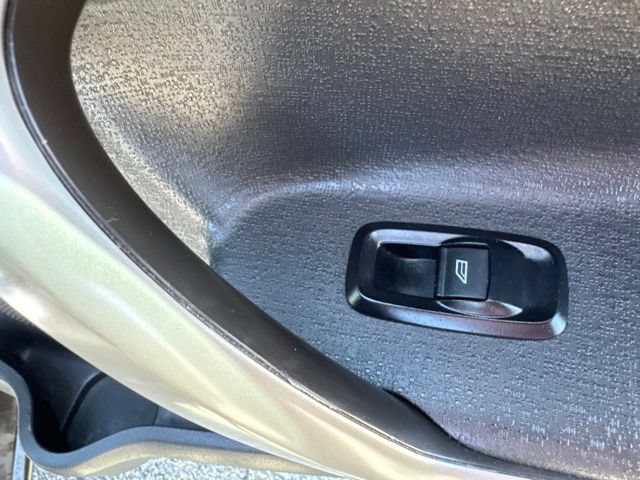 Used 2012 Ford Fiesta SE FWD image 14