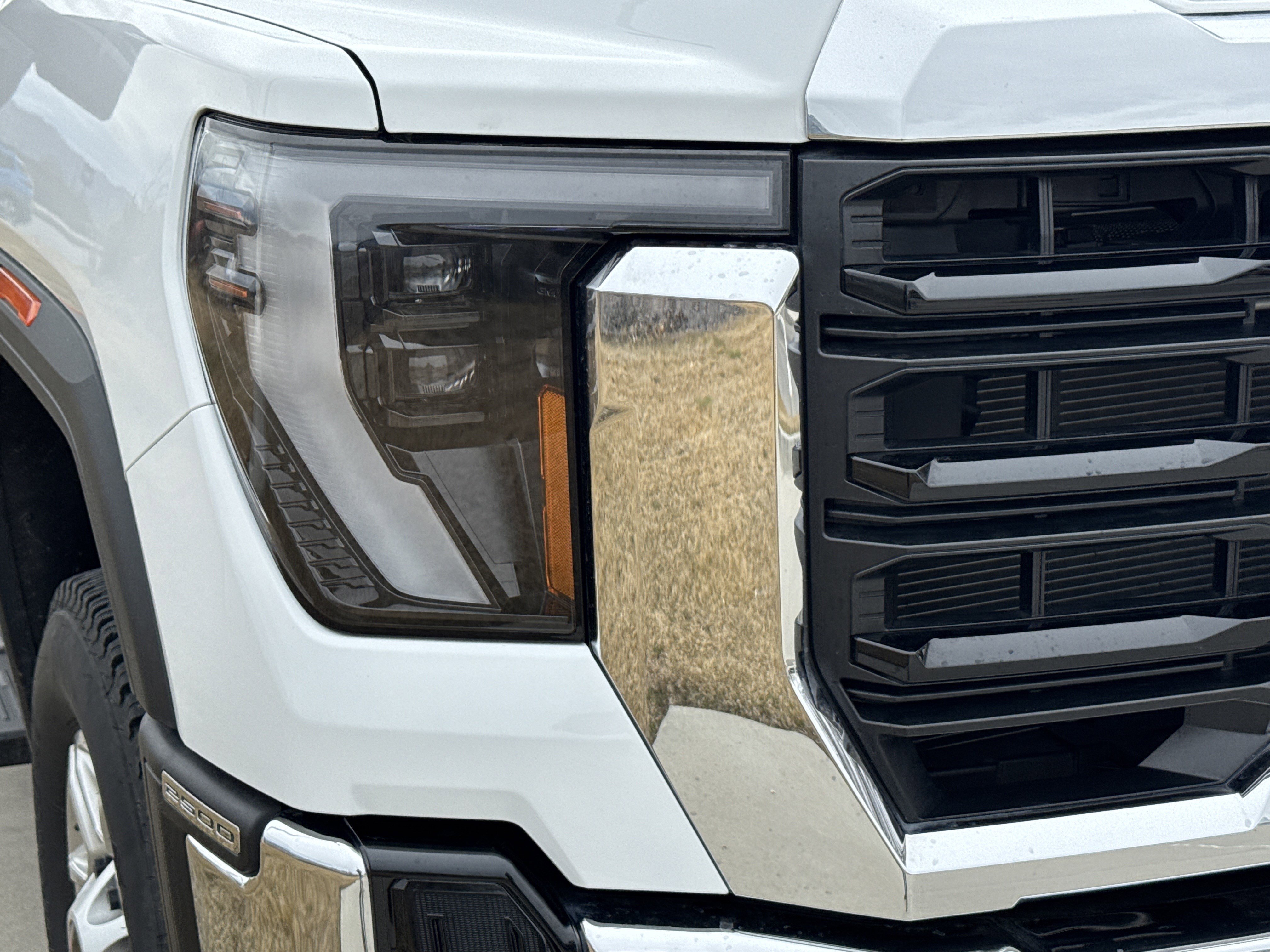 Used 2025 GMC Sierra 2500 Pro w/ 1SA Pro Safety Plus Package image 10