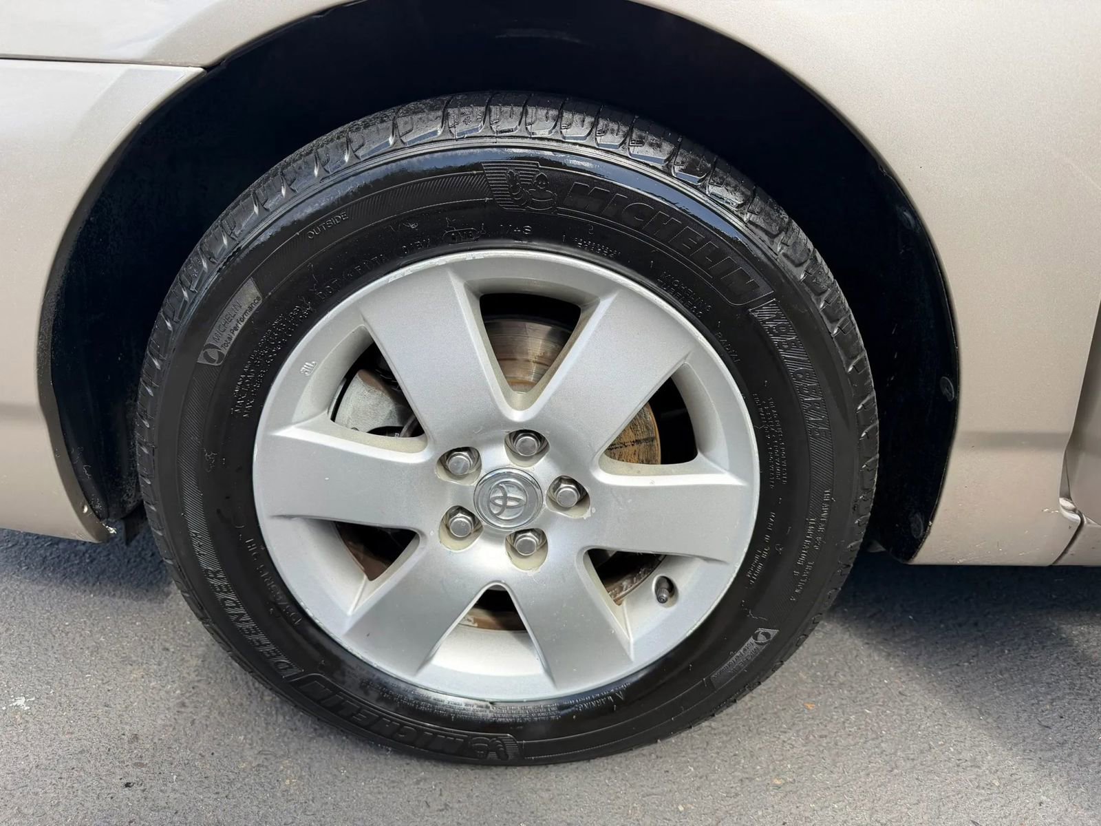 Used 2005 Toyota Corolla CE FWD image 26