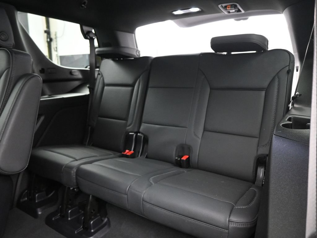 Used 2025 GMC Yukon Denali AWD/4WD image 27