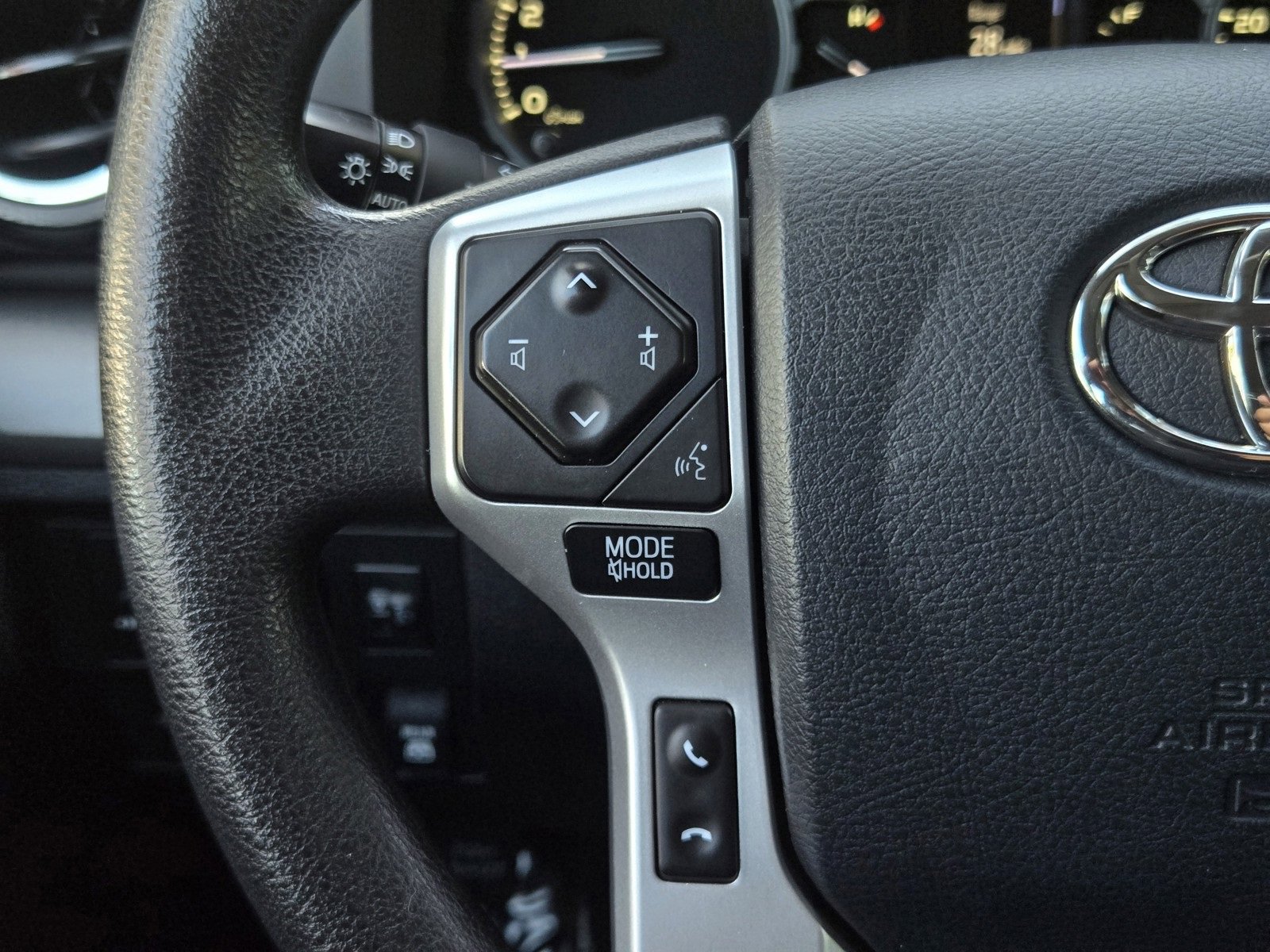 Certified 2020 Toyota Tundra SR5 image 25