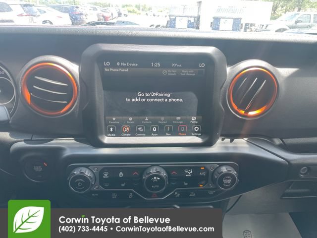 Used 2020 Jeep Gladiator Mojave AWD/4WD image 11