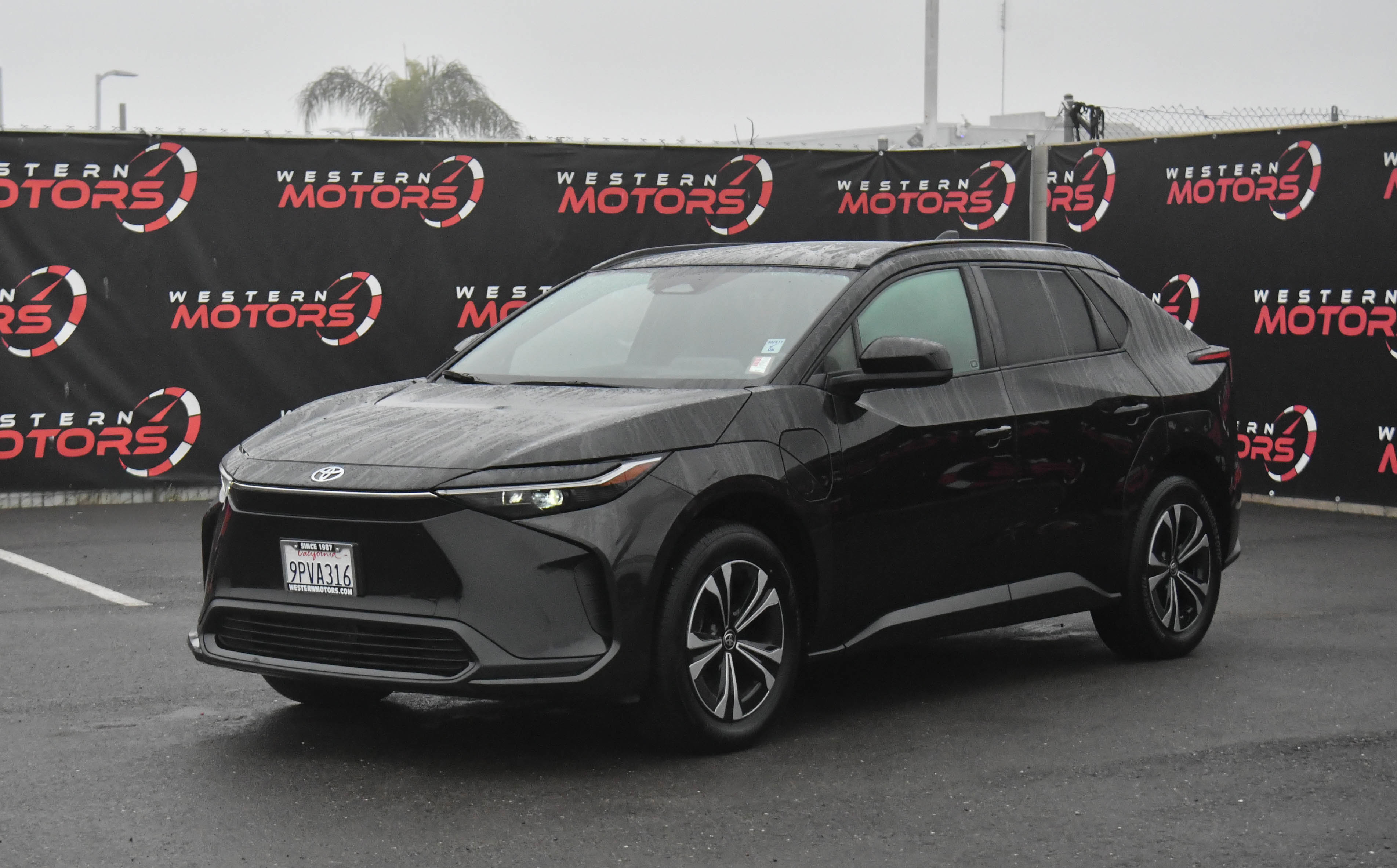 Used 2024 Toyota bZ4X AWD w/ Weather Package image 3