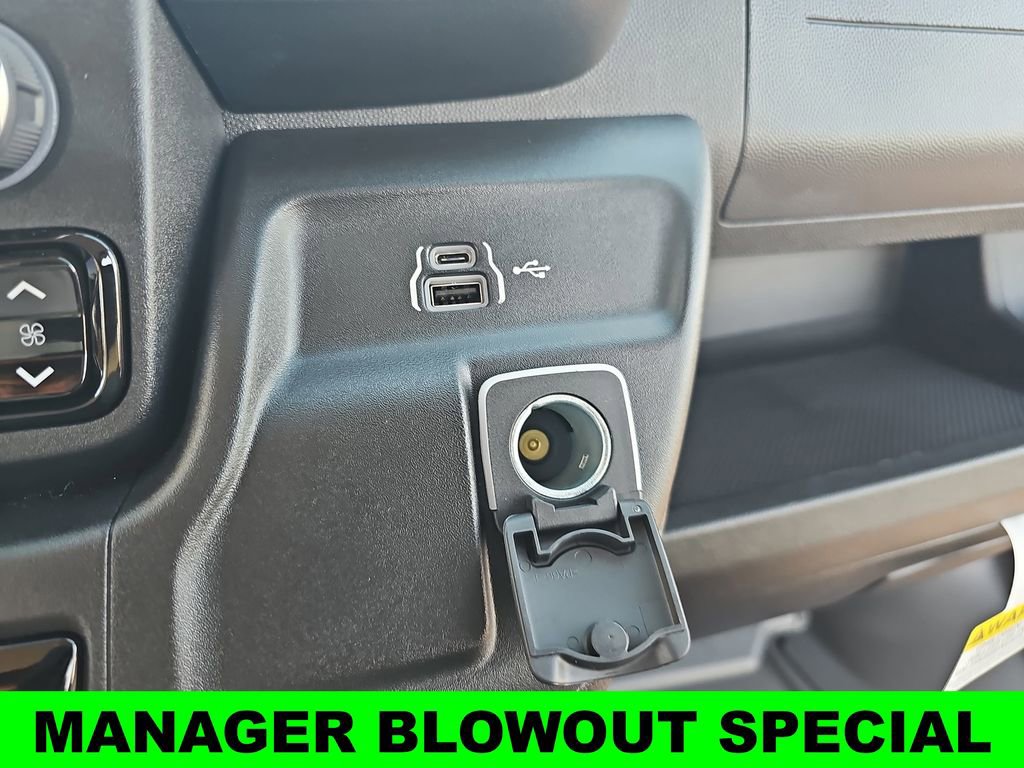 New 2026 RAM ProMaster 1500 w/ Convenience Group FWD image 24