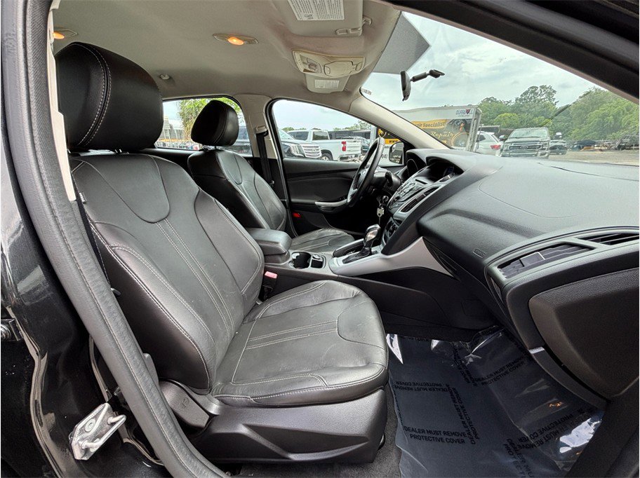 Used 2013 Ford Focus SE FWD image 32