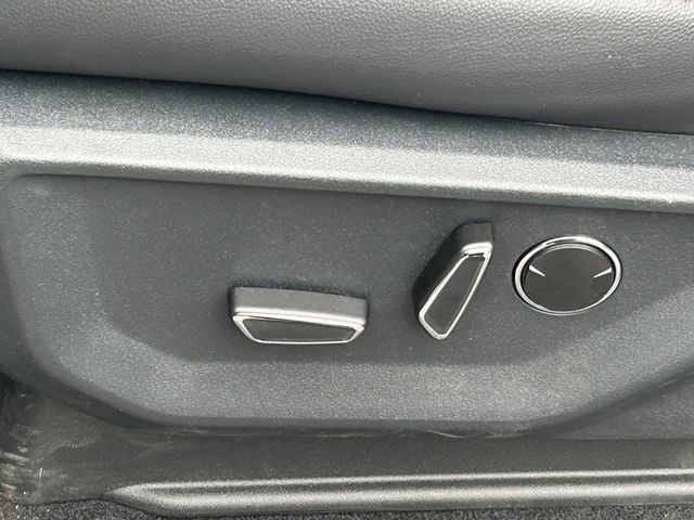 New 2025 Ford F150 Lightning Lariat image 13