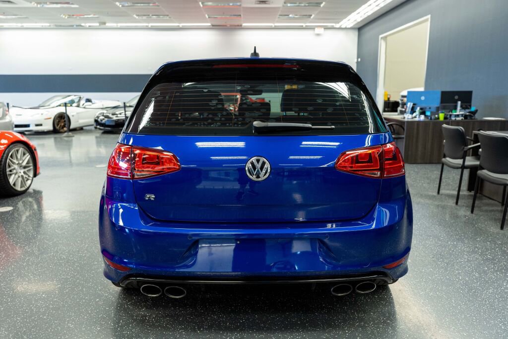 Used 2017 Volkswagen Golf R 4-Door image 3
