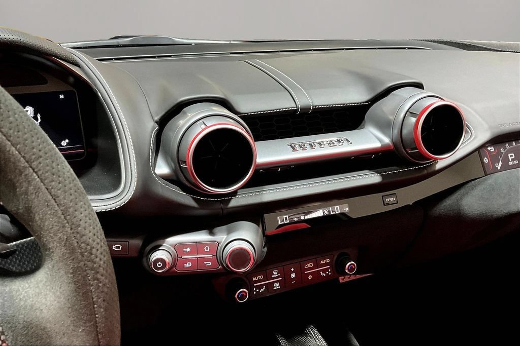 Used 2023 Ferrari 812 GTS RWD image 10