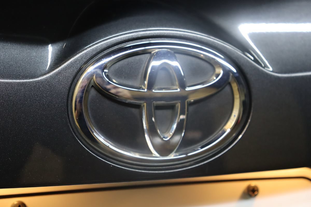 Used 2014 Toyota RAV4 XLE AWD/4WD image 20