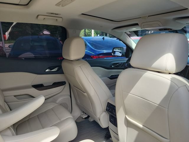 Used 2023 GMC Acadia Denali w/ Trailering Package FWD image 32