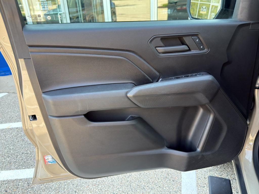 Used 2023 Chevrolet Colorado Trail Boss AWD/4WD image 13