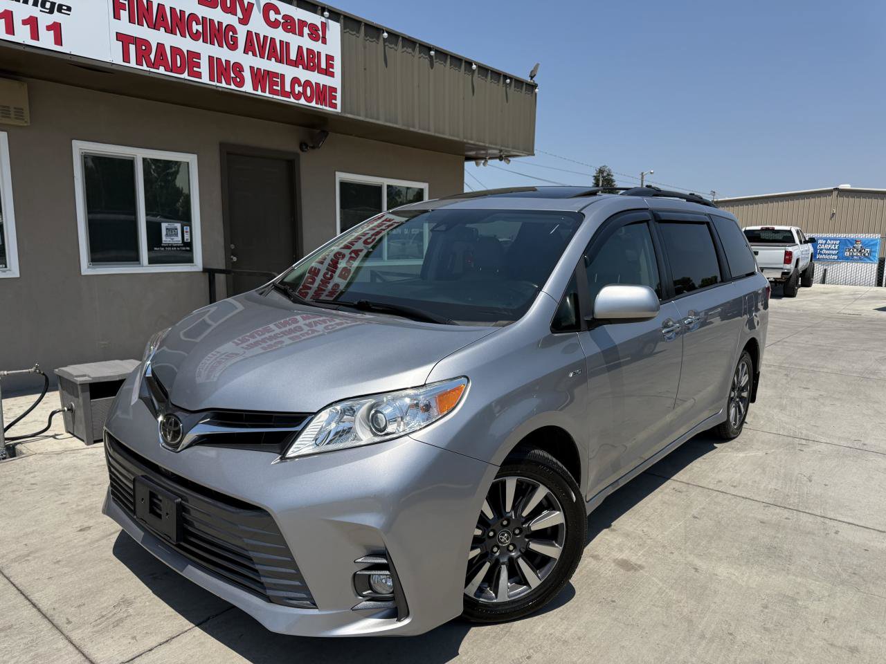 Used 2018 Toyota Sienna XLE AWD/4WD image 7