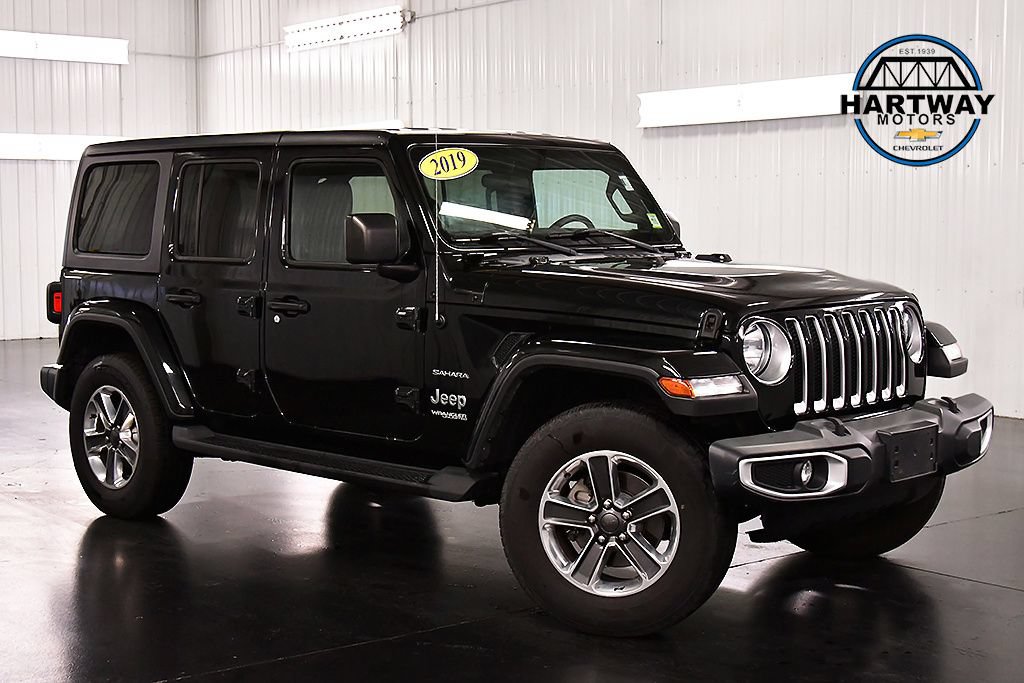 Used 2019 Jeep Wrangler Unlimited Sahara AWD/4WD video 1