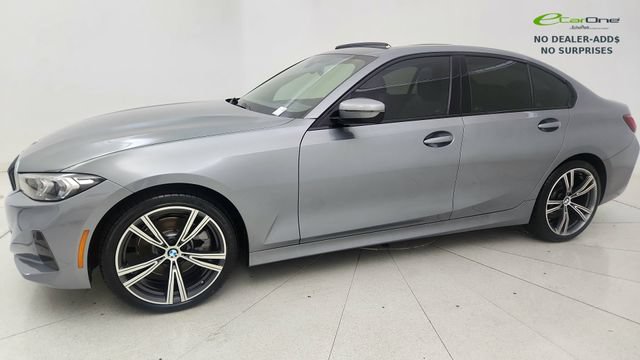 Used 2023 BMW 330i Sedan w/ Driving Assistance Package RWD image 3