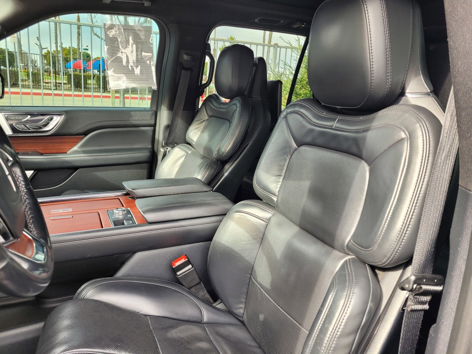 Used 2023 Lincoln Navigator Reserve image 22