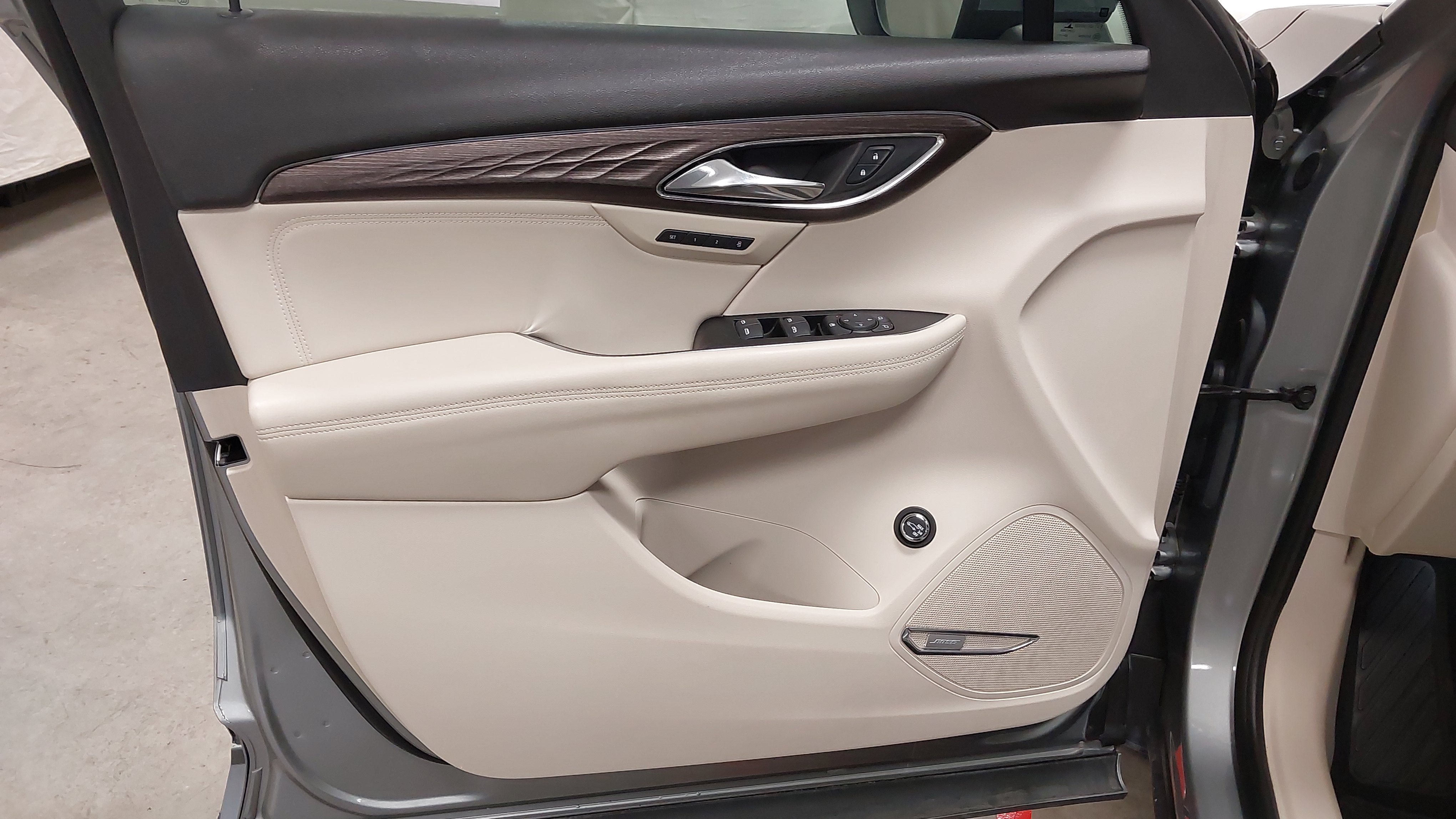 Certified 2023 Buick Envision Avenir FWD image 24