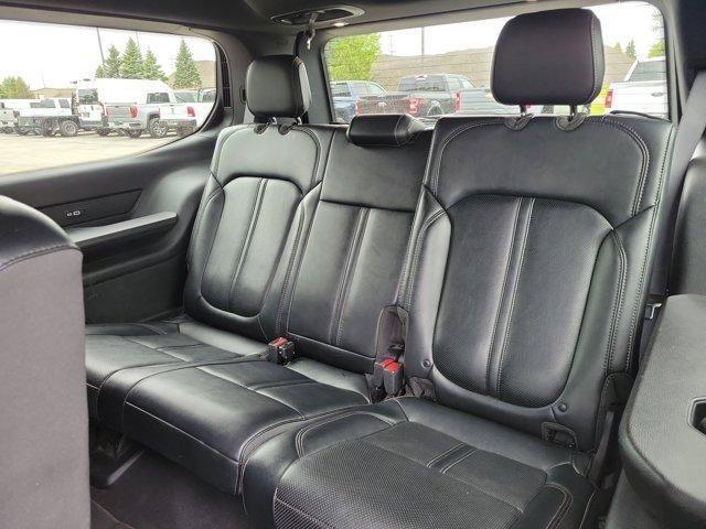 Used 2024 Jeep Wagoneer Series III AWD/4WD image 14
