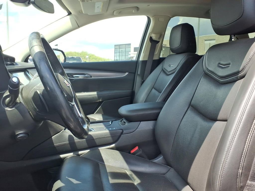 Used 2019 Cadillac XT5 Premium Luxury AWD/4WD image 13