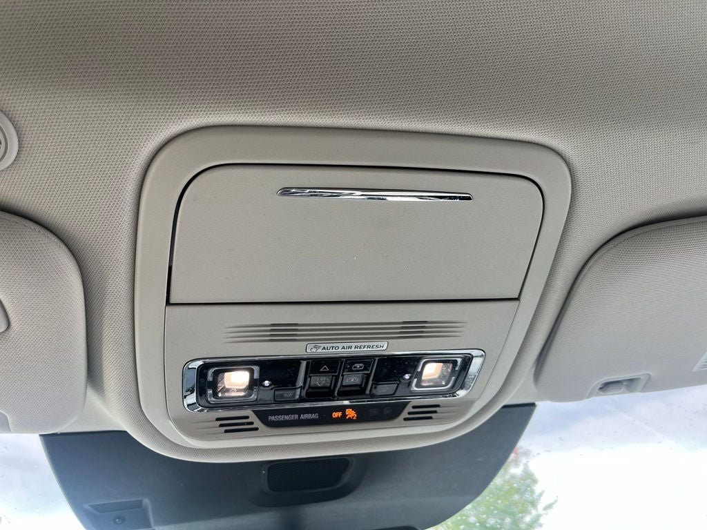 Certified 2025 Lincoln Aviator AWD image 34