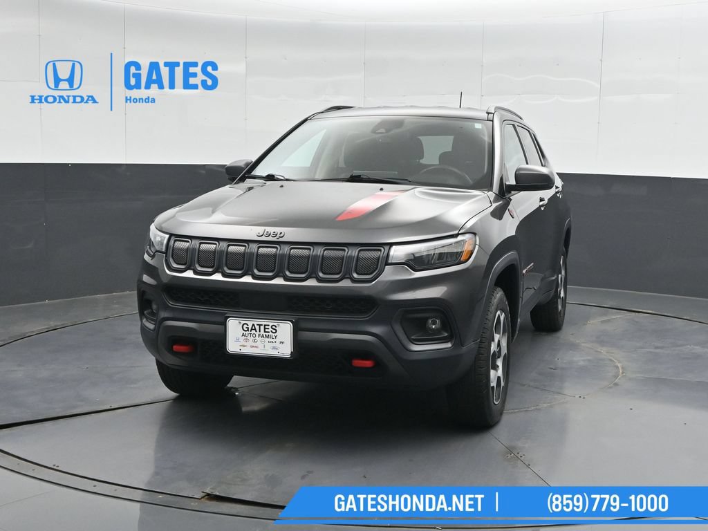 Used 2022 Jeep Compass Trailhawk w/ Trailhawk Convenience Group AWD/4WD image 5
