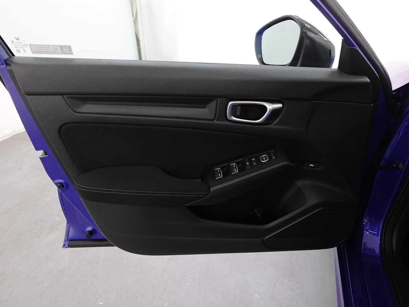 Used 2023 Honda Civic Sport image 10
