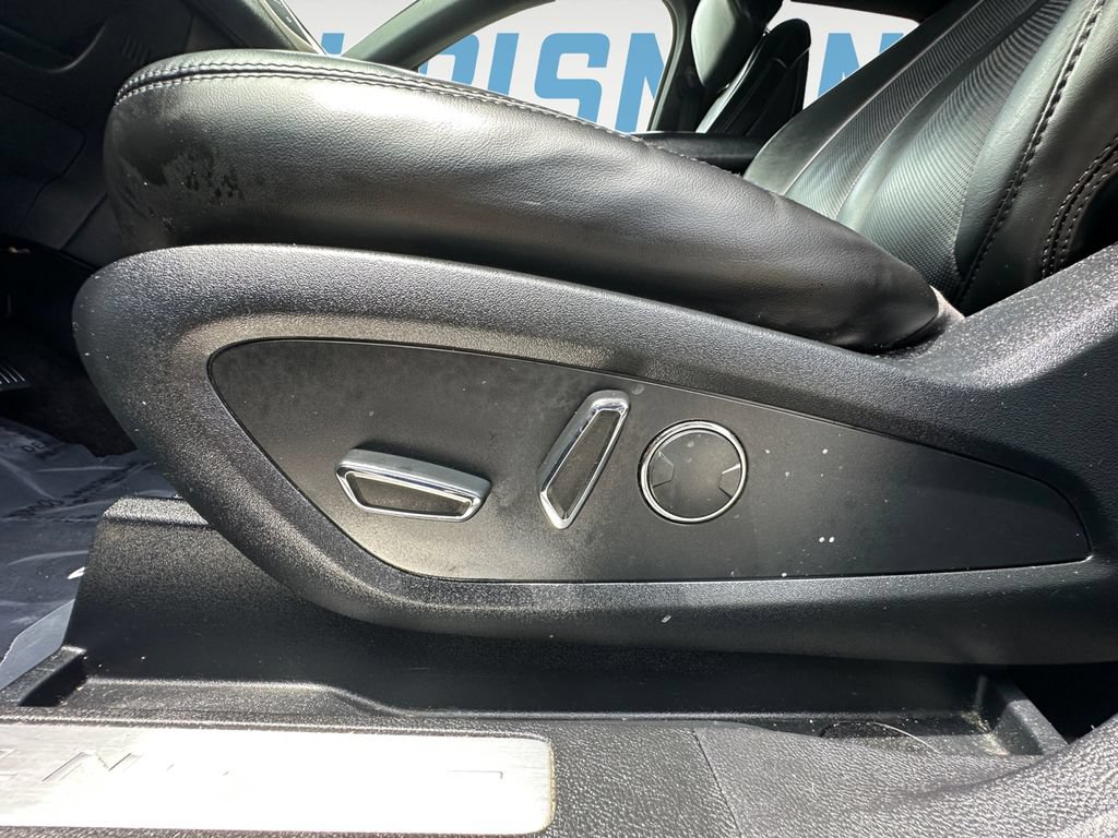 Used 2017 Lincoln MKC Select w/ Select Plus Package AWD/4WD image 17