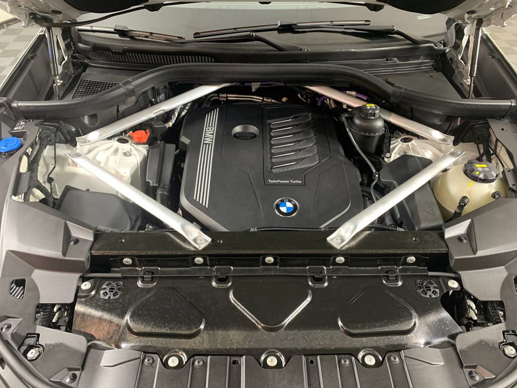 Used 2022 BMW X5 xDrive40i image 11