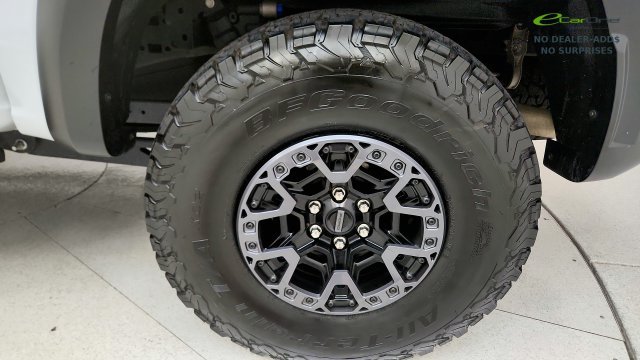 Used 2025 Ford F150 Raptor w/ Equipment Group 803A Raptor R AWD/4WD image 92