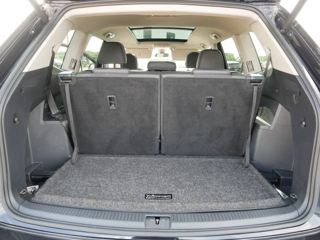 Certified 2023 Volkswagen Atlas SEL R-Line AWD/4WD image 18