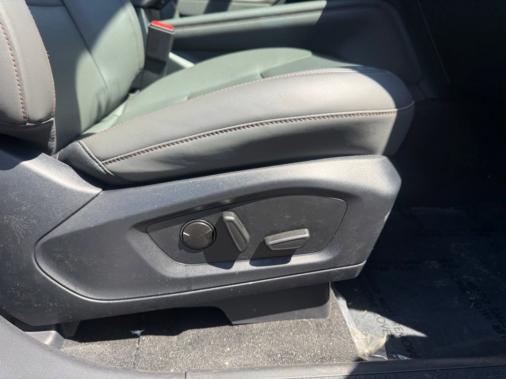 New 2026 Ford Explorer Active w/ Active Comfort Package AWD/4WD image 61
