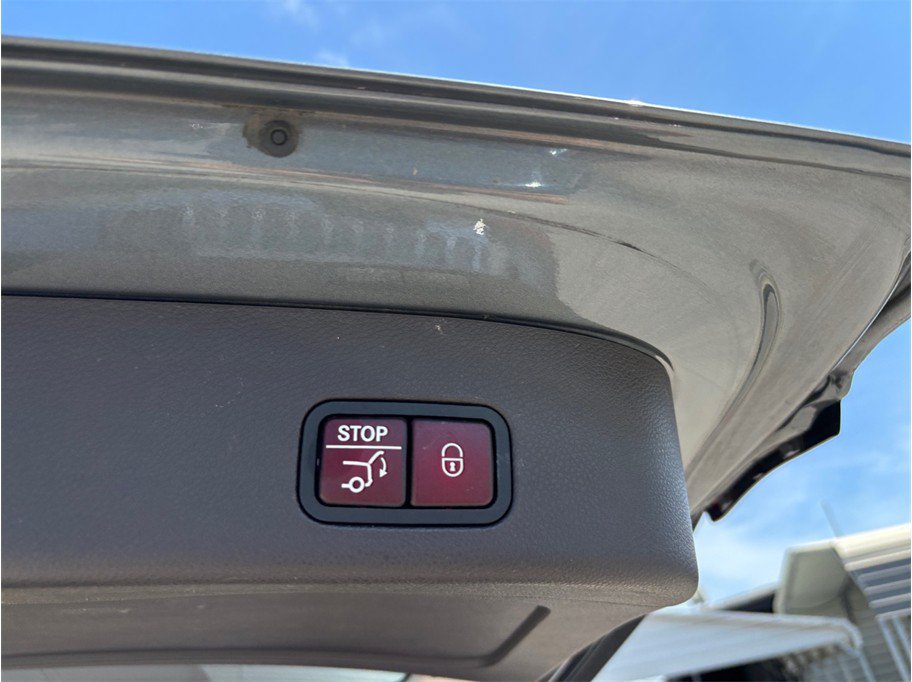Used 2018 Mercedes-Benz GLS 450 4MATIC image 50