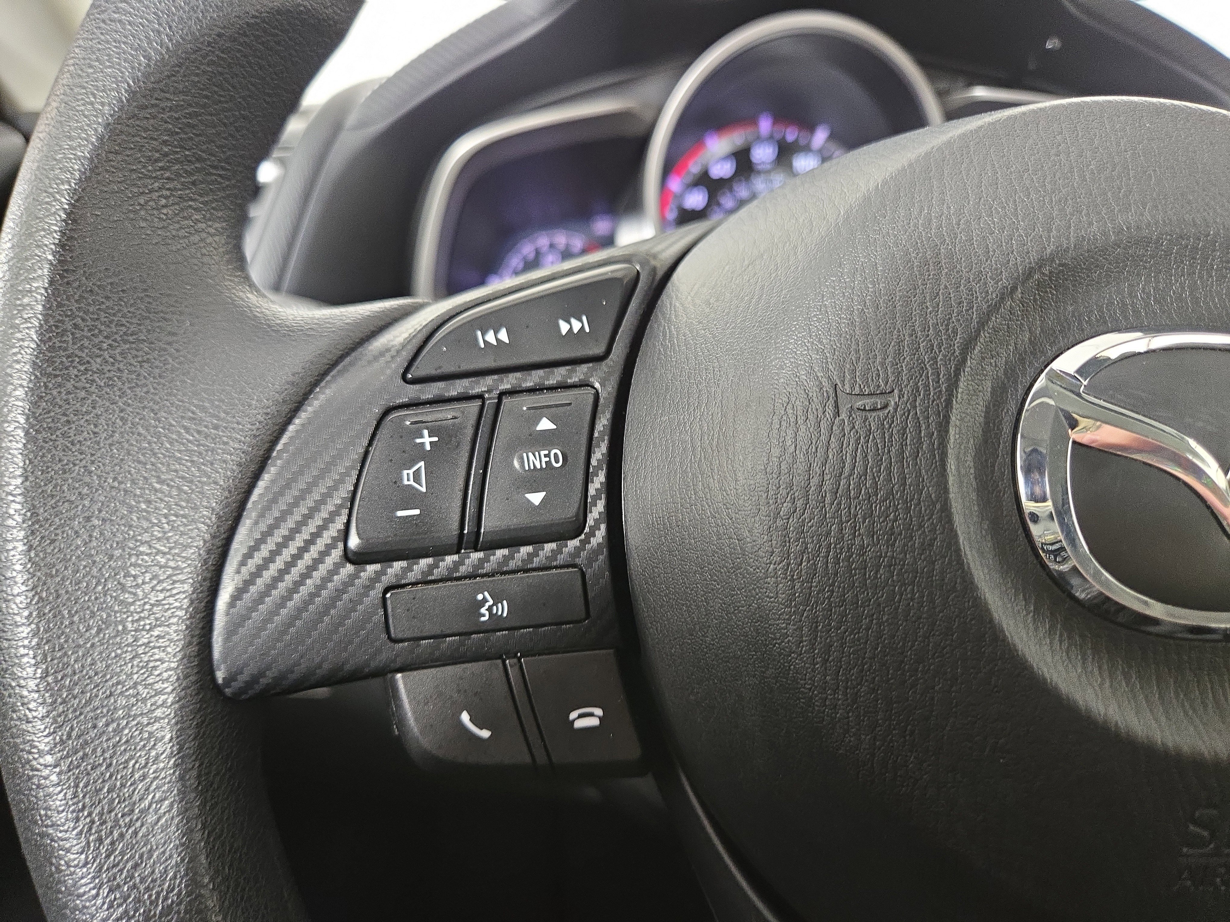 Used 2014 MAZDA MAZDA3 i Sport image 15