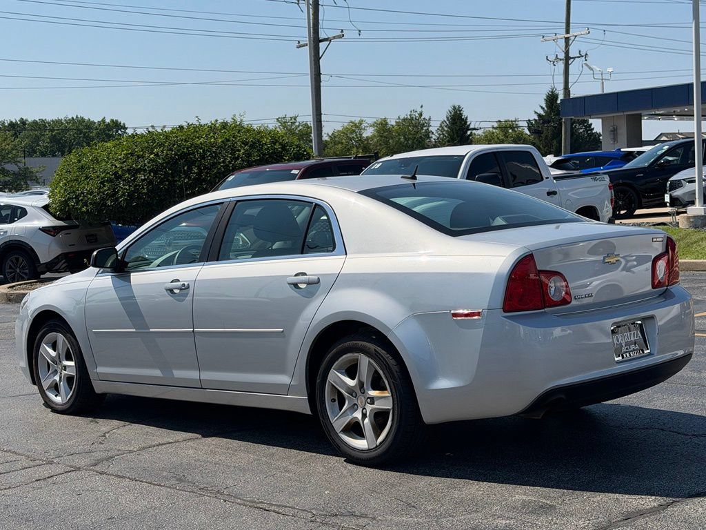Used 2011 Chevrolet Malibu LS FWD image 4