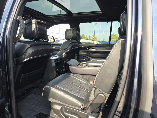 Used 2025 Jeep Grand Wagoneer L Series III w/ Quick Order Packagew 28T AWD/4WD image 30