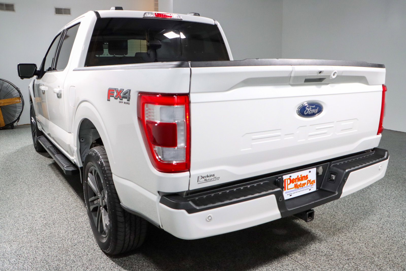 Used 2023 Ford F150 Lariat image 9