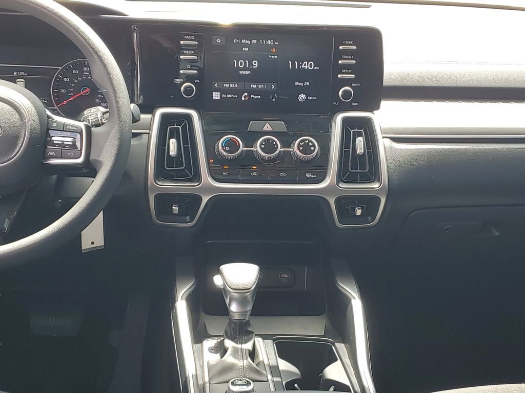 Used 2021 Kia Sorento LX FWD image 18