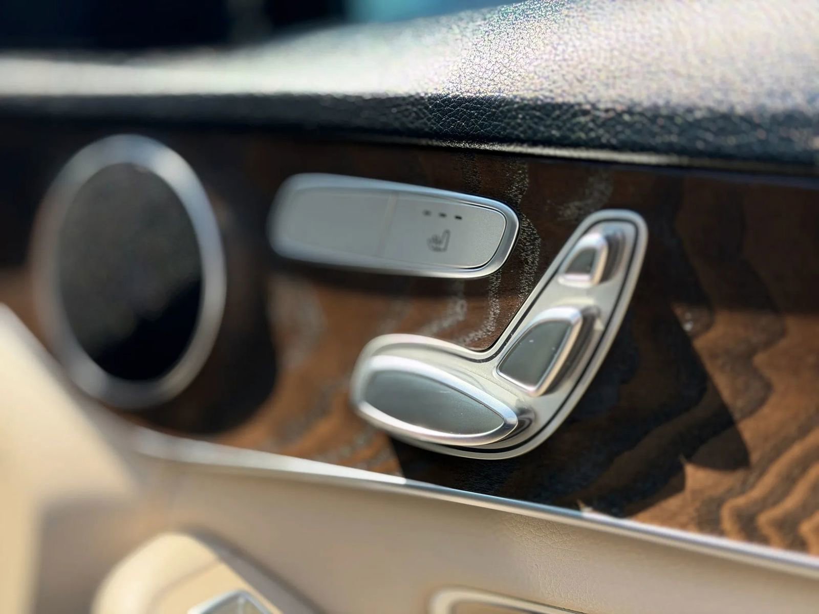 Used 2018 Mercedes-Benz C 300 Sedan w/ Premium Package image 14