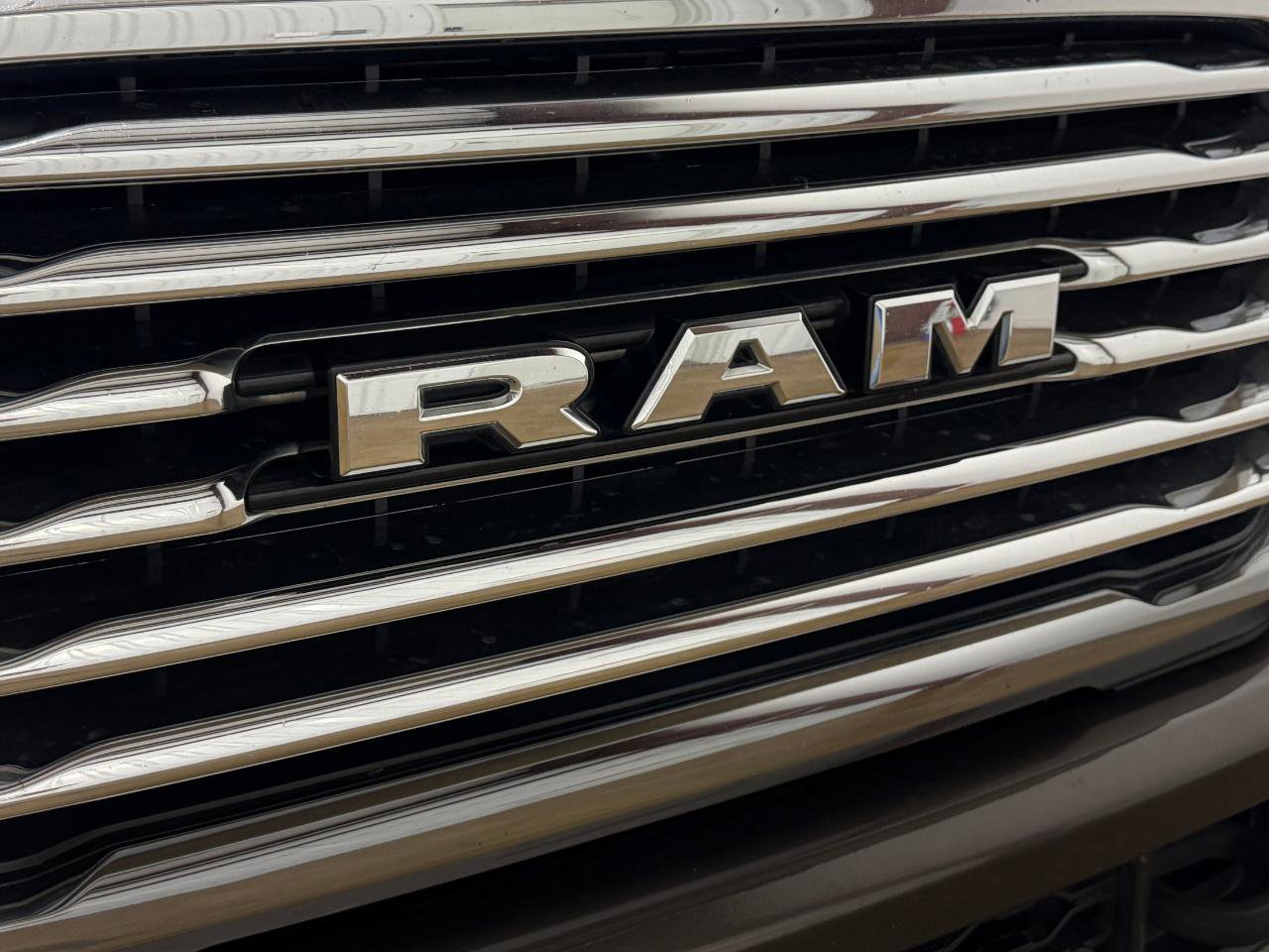 Used 2024 RAM 2500 Limited w/ Safety Group AWD/4WD image 54