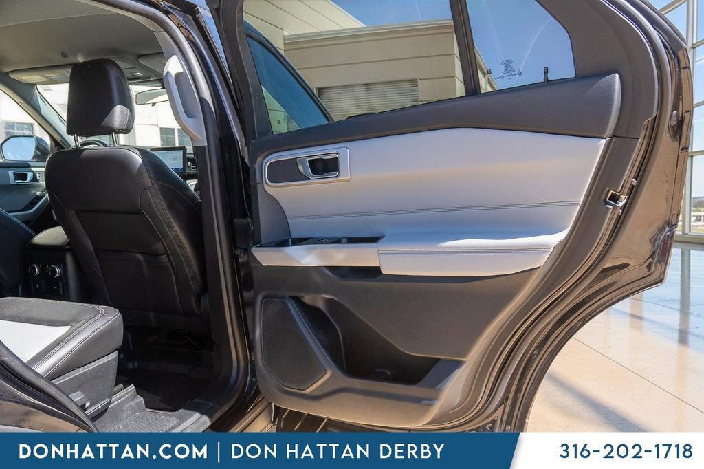 Used 2023 Ford Explorer XLT w/ Equipment Group 202A AWD/4WD image 24
