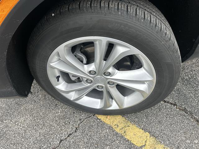 Used 2023 Buick Encore GX Preferred w/ Cold Weather Comfort Package image 17