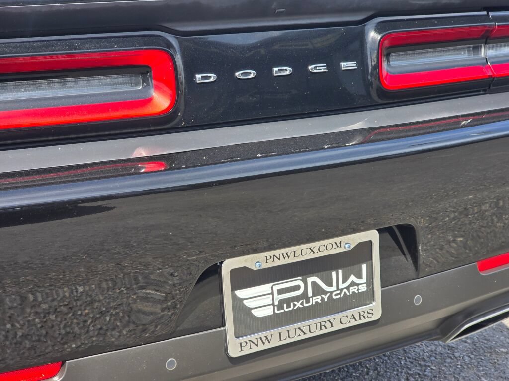 Used 2016 Dodge Challenger SXT Plus RWD image 13