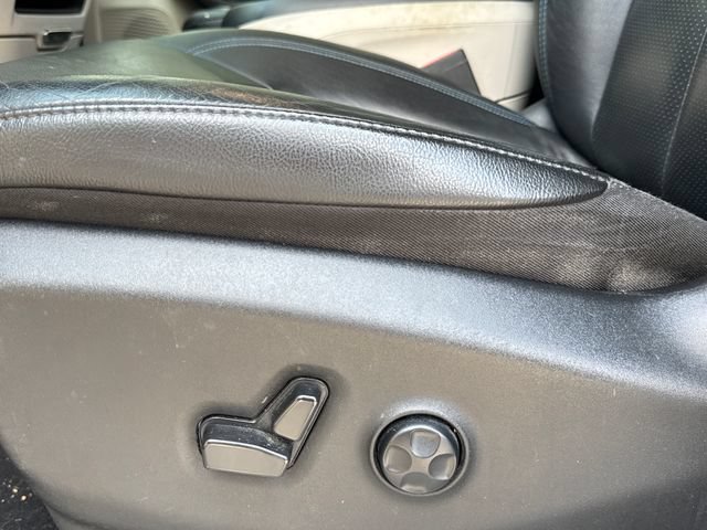Used 2021 Chrysler Pacifica Touring-L FWD image 15