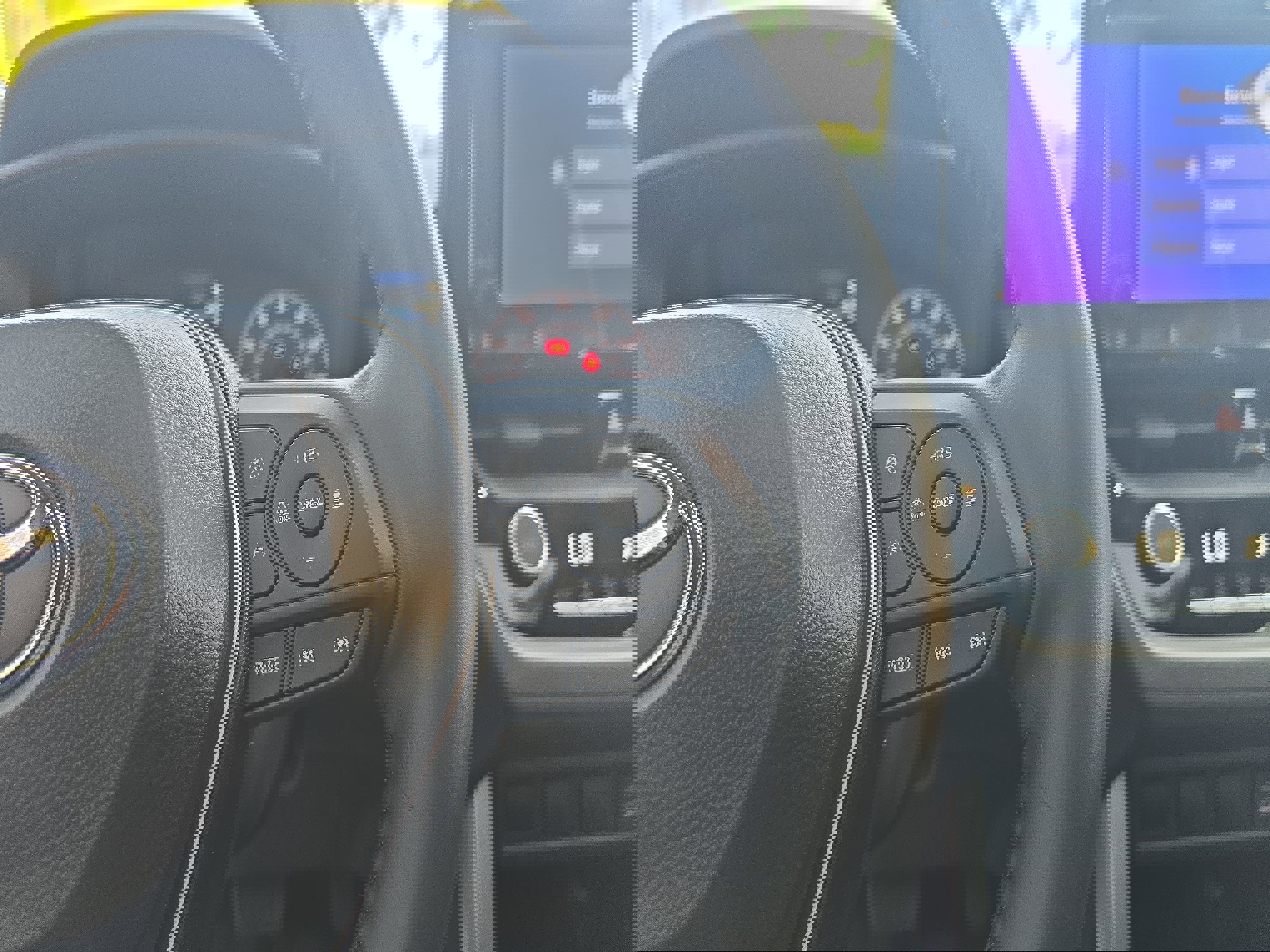 Used 2024 Toyota Corolla Cross LE w/ Moonroof Package image 17