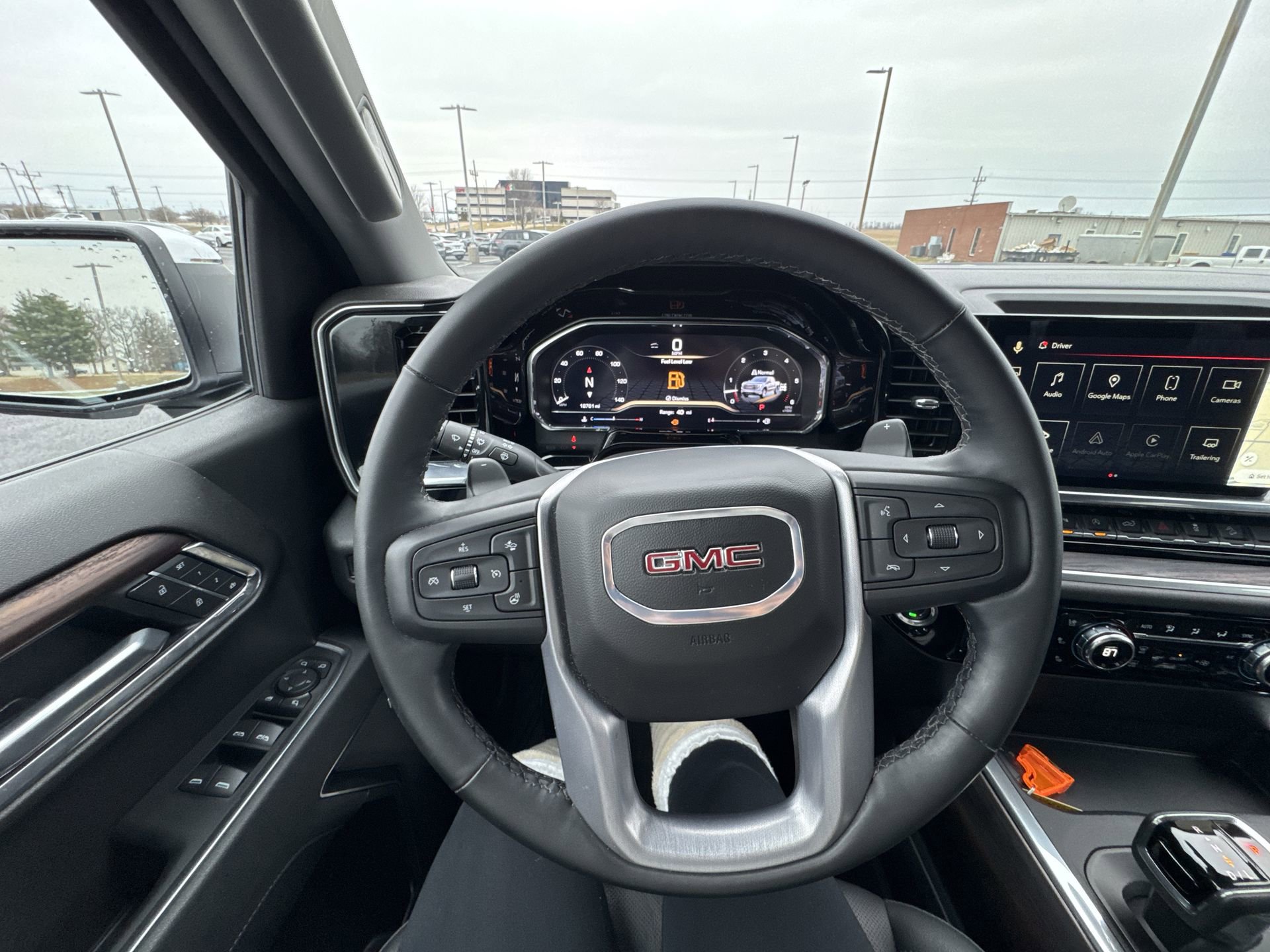 Used 2025 GMC Sierra 1500 SLT w/ SLT Premium Plus Package image 14