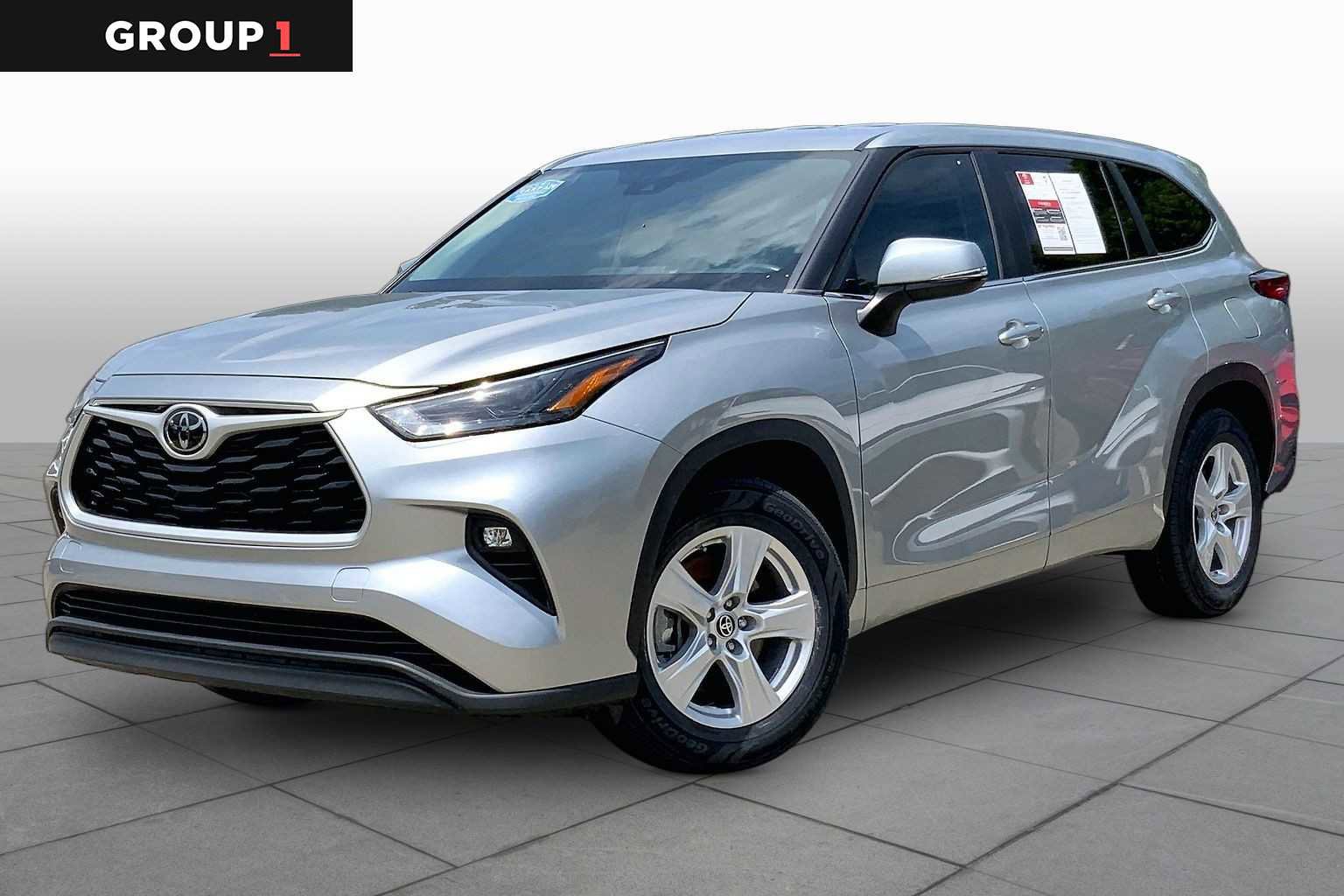 Used 2023 Toyota Highlander LE