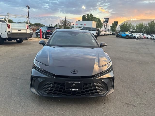 Used 2025 Toyota Camry SE w/ Convenience Package FWD image 3
